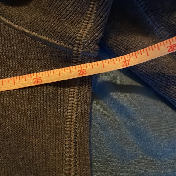 Navy blue sweatshirt. Men’s. - Picture 5 of 5